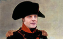 Homme politique déguisé en Bonaparte