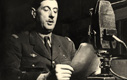 Charles de Gaulle au micro